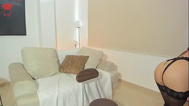 Snapshot of ina__nnaa chatting on 03.21.25 ina nnaa online show from 03.21.25