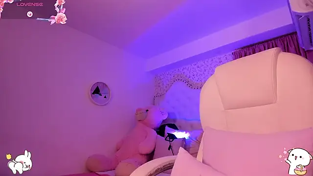 kitty roouse online show from 12.13.24