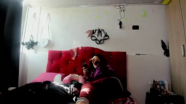 Snapshot of Sweet-Suck69 chatting on 01.04.25 Sweet-Suck69 online show from 01.04.25