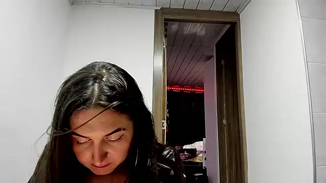 Snapshot of Sweet-Suck69 chatting on 01.24.25 Sweet-Suck69 online show from 01.24.25