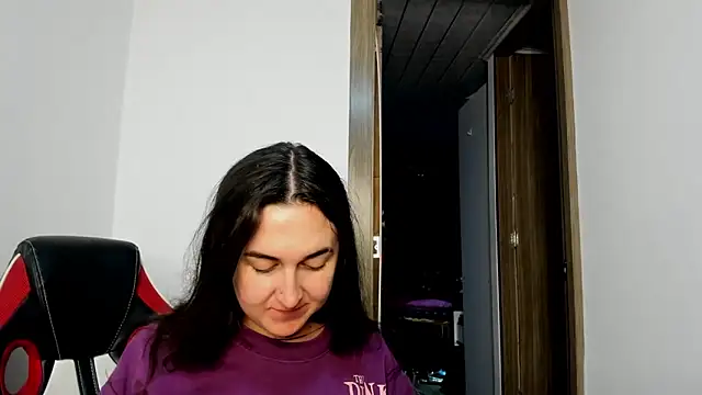 Snapshot of Sweet-Suck69 chatting on 02.04.25 Sweet-Suck69 online show from 02.04.25