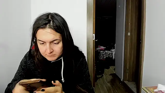 Snapshot of Sweet-Suck69 chatting on 02.17.25 Sweet-Suck69 online show from 02.17.25