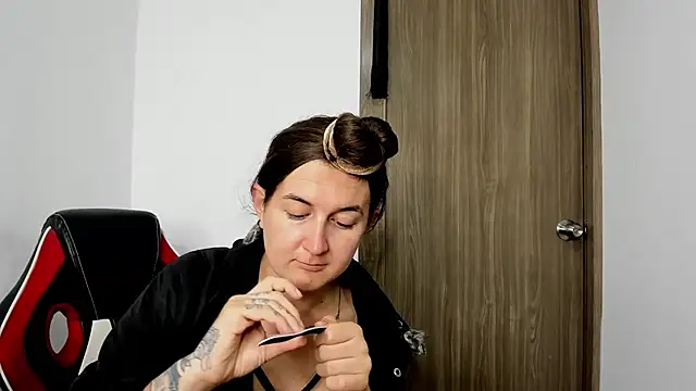 Snapshot of Sweet-Suck69 chatting on 03.07.25 Sweet-Suck69 online show from 03.07.25