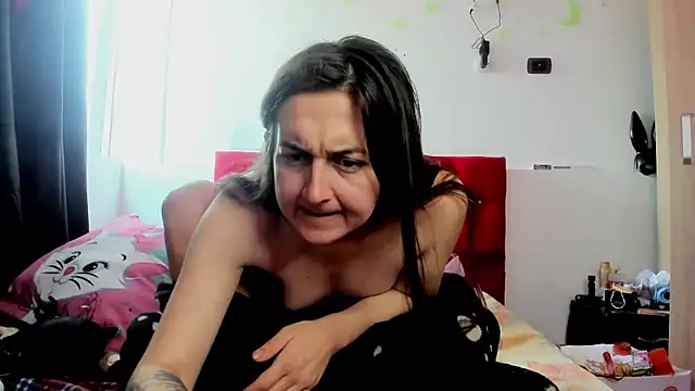 Snapshot of Sweet-Suck69 chatting on 03.15.25 Sweet-Suck69 online show from 03.15.25