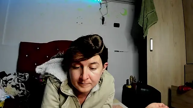 Snapshot of Sweet-Suck69 chatting on 03.18.25 Sweet-Suck69 online show from 03.18.25