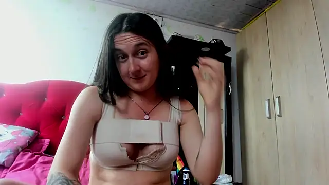 Snapshot of Sweet-Suck69 chatting on 09.14.25 Sweet-Suck69 online show from 09.14.25