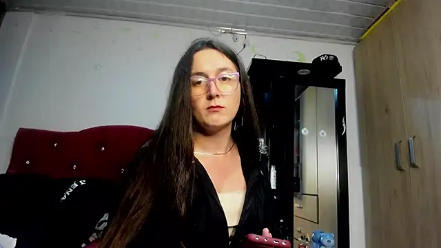 Snapshot of Sweet-Suck69 chatting on 09.19.25 Sweet-Suck69 online show from 09.19.25