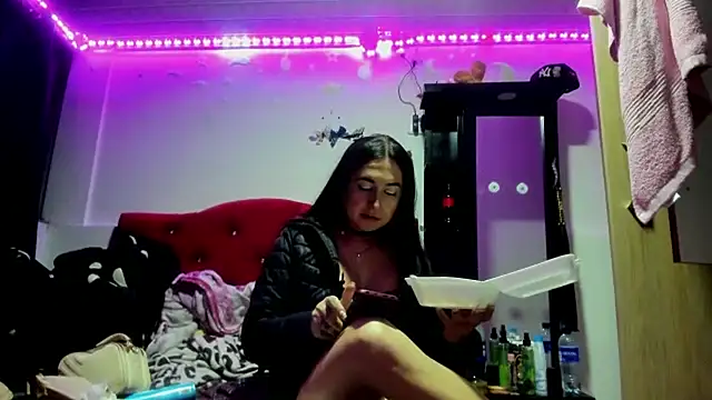 Snapshot of Sweet-Suck69 chatting on 11.19.25 Sweet-Suck69 online show from 11.19.25