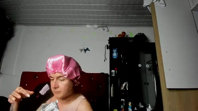 Snapshot of Sweet-Suck69 chatting on 11.27.25 Sweet-Suck69 online show from 11.27.25