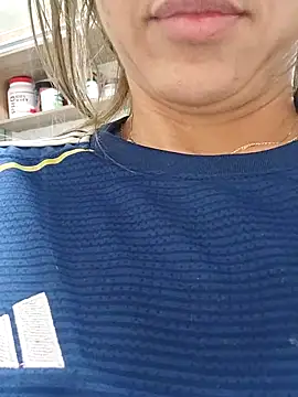 Snapshot of melissa_35_ chatting on 10.20.25 melissa 35 online show from 10.20.25