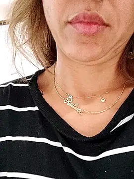 Snapshot of melissa_35_ chatting on 10.20.25 melissa 35 online show from 10.20.25