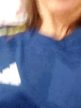 Snapshot of melissa_35_ chatting on 11.14.25 melissa 35 online show from 11.14.25