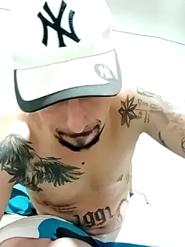 Snapshot of fire_menxxx001 chatting on 01.25.25 fire menxxx001 online show from 01.25.25