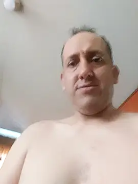 Snapshot of carozi chatting on 01.10.25 carozi online show from 01.10.25