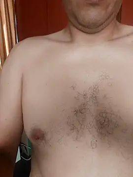 Snapshot of carozi chatting on 02.20.25 carozi online show from 02.20.25