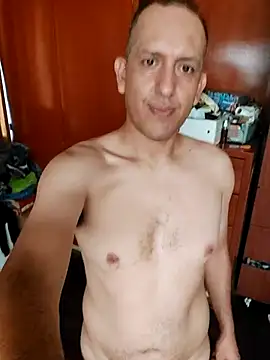 Snapshot of carozi chatting on 03.03.25 carozi online show from 03.03.25