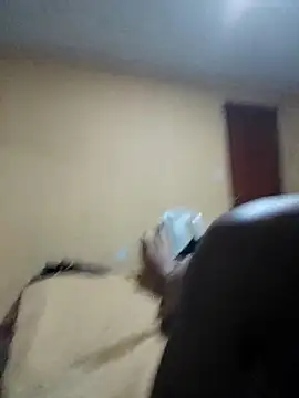 Snapshot of carozi chatting on 09.28.25 carozi online show from 09.28.25