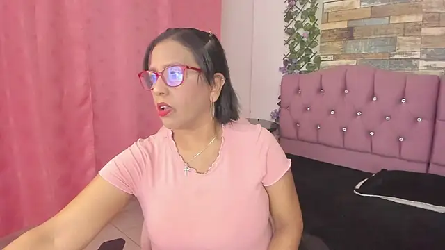 Snapshot of elizabeth_mature23 chatting on 12.13.24 elizabeth mature23 online show from 12.13.24