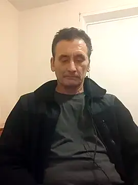 Snapshot of Viause_Kentauelle chatting on 01.19.25 Viause Kentauelle online show from 01.19.25