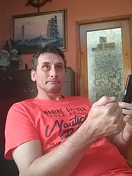 Snapshot of Viause_Kentauelle chatting on 03.18.25 Viause Kentauelle online show from 03.18.25