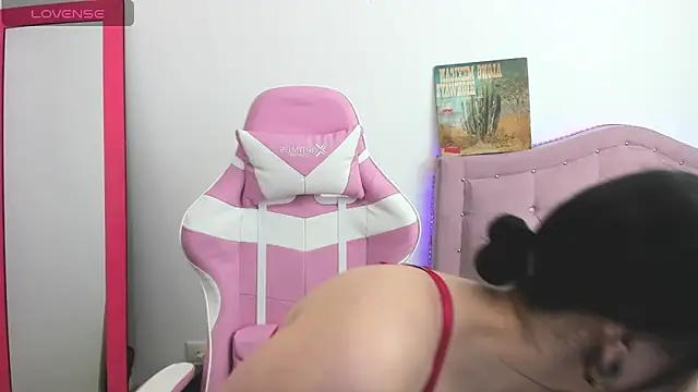 Katalina novoa online show from 03.21.25