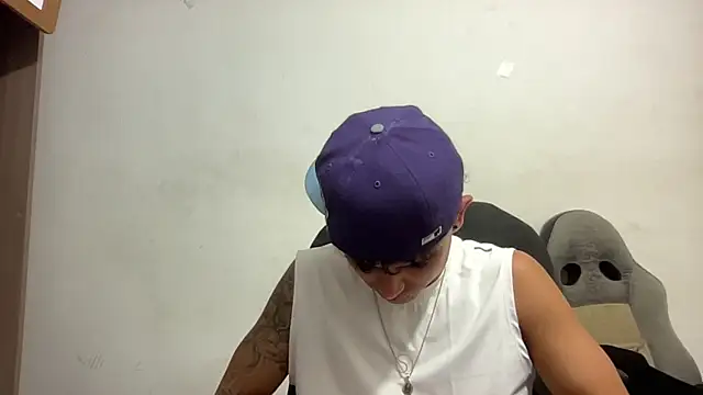 Snapshot of bob_petterson chatting on 01.07.25 bob petterson online show from 01.07.25