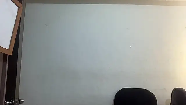 Snapshot of bob_petterson chatting on 01.08.25 bob petterson online show from 01.08.25