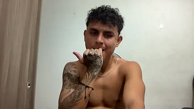 Snapshot of bob_petterson chatting on 01.16.25 bob petterson online show from 01.16.25