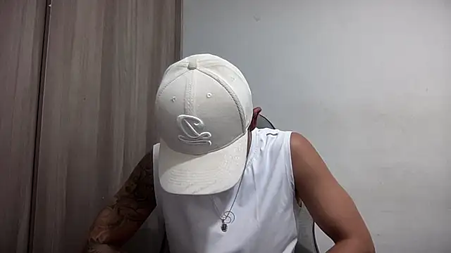 Snapshot of bob_petterson chatting on 01.17.25 bob petterson online show from 01.17.25