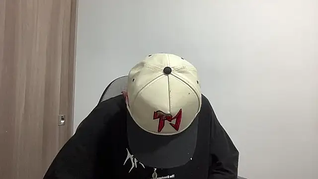 Snapshot of bob_petterson chatting on 01.27.25 bob petterson online show from 01.27.25