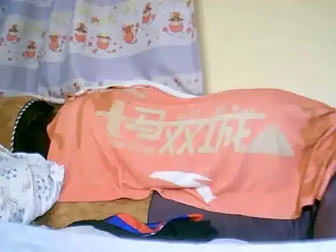 Snapshot of 69Hot_Tiny chatting on 09.15.25 69Hot Tiny online show from 09.15.25