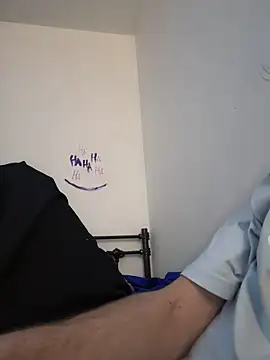 Snapshot of pervy_devil chatting on 12.18.24 pervy devil online show from 12.18.24