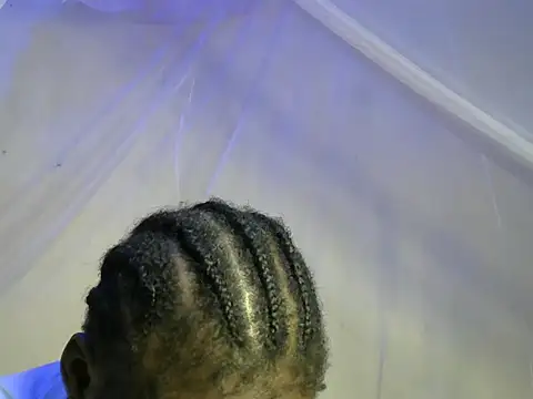 Snapshot of freaky_belle chatting on 03.04.25 freaky belle online show from 03.04.25