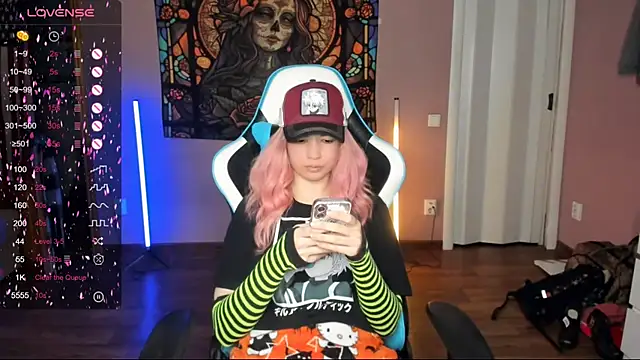 Snapshot of Project_hisoka chatting on 09.27.25 Project hisoka online show from 09.27.25