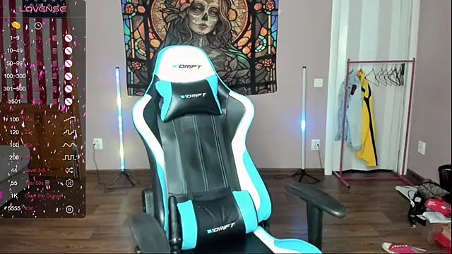 Snapshot of Project_hisoka chatting on 10.08.25 Project hisoka online show from 10.08.25