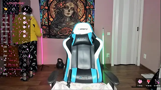 Snapshot of Project_hisoka chatting on 11.05.25 Project hisoka online show from 11.05.25