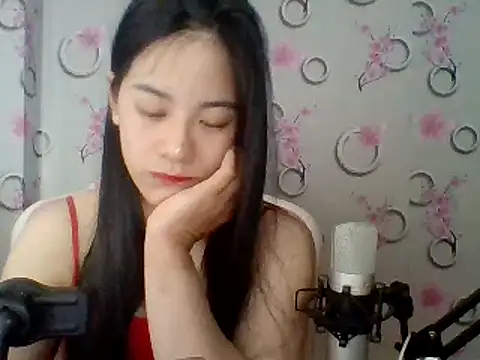 Snapshot of Nana-68 chatting on 01.31.25 Nana-68 online show from 01.31.25