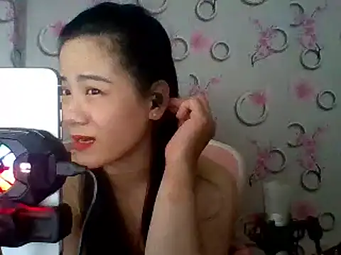 Snapshot of Nana-68 chatting on 02.02.25 Nana-68 online show from 02.02.25