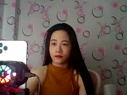 Snapshot of Nana-68 chatting on 02.03.25 Nana-68 online show from 02.03.25