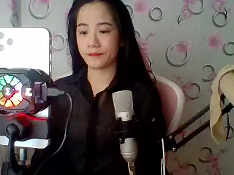 Snapshot of Nana-68 chatting on 03.03.25 Nana-68 online show from 03.03.25