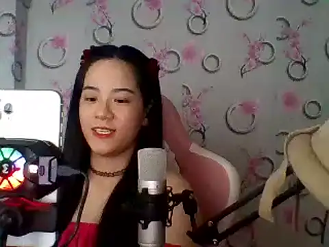 Snapshot of Nana-68 chatting on 03.09.25 Nana-68 online show from 03.09.25