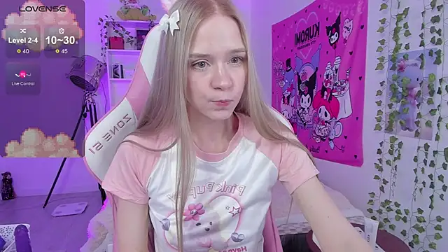 Snapshot of Milia_Parker chatting on 02.18.25 Milia Parker online show from 02.18.25