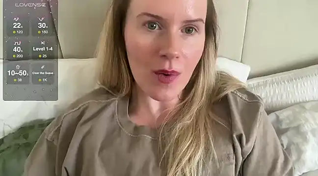 Snapshot of redheadrosie69 chatting on 03.11.25 redheadrosie69 online show from 03.11.25