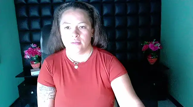 Snapshot of SaraThomso chatting on 12.03.24 SaraThomso online show from 12.03.24