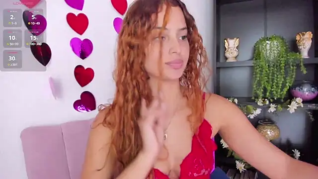 Snapshot of georgina_palacios chatting on 02.14.25 georgina palacios online show from 02.14.25