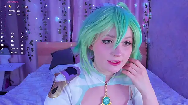 Snapshot of SweeteRose_Royce chatting on 12.04.24 SweeteRose Royce online show from 12.04.24