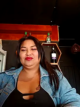 Snapshot of Marcela87 chatting on 01.25.25 Marcela87 online show from 01.25.25