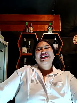 Snapshot of Marcela87 chatting on 01.27.25 Marcela87 online show from 01.27.25
