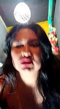 Snapshot of Marcela87 chatting on 02.13.25 Marcela87 online show from 02.13.25