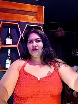 Snapshot of Marcela87 chatting on 02.14.25 Marcela87 online show from 02.14.25